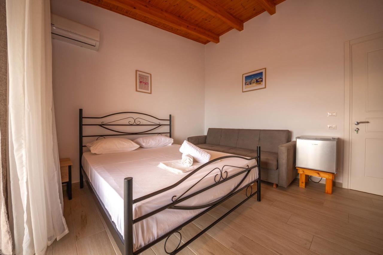 Villa Rondo Himare Luaran gambar