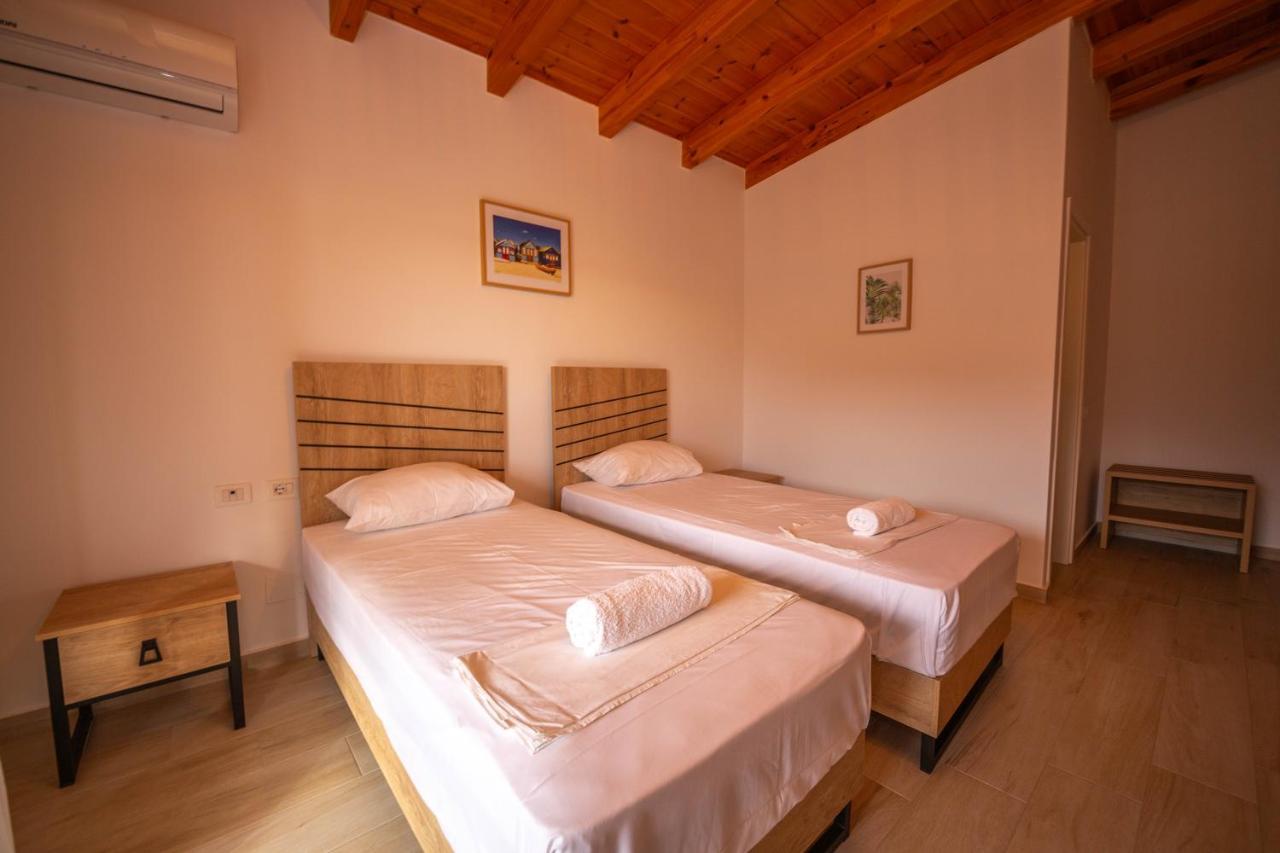 Villa Rondo Himare Luaran gambar